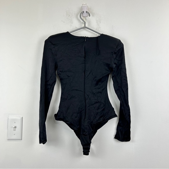 Zara Ruched V-Neck Bodysuit - Picture 9 of 12
